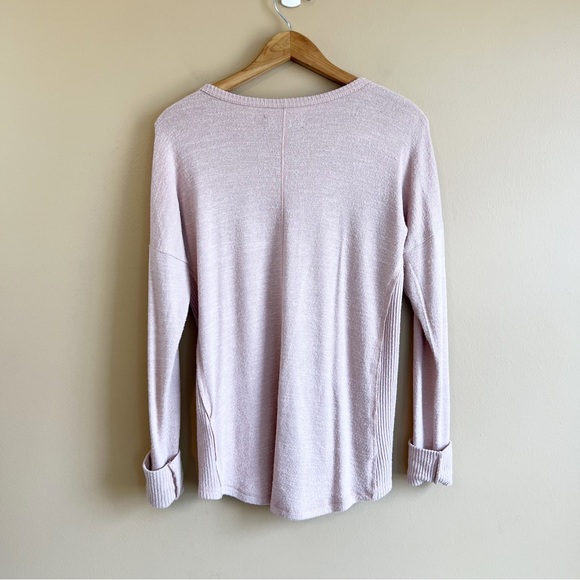 Abercrombie & Fitch blush soft A&F cozy top in size small - Picture 4 of 5